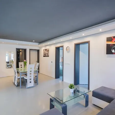 Evergreen Apartman *